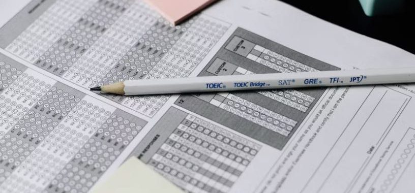 a scantron sheet with multiple choice bubbles on it